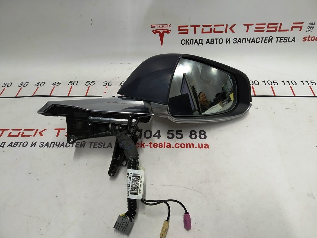 3 1041318-00-E Utvändig höger spegel PREMIUM-montering för Tesla-bil Modell S. En integrerad del av karossen till en populär elbil från USA. Med den här komponenten kan du kontrollera situationen runt bilen och öka säkerhetsnivån avsevärt. PREMIUM höger s